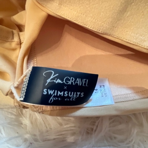 Kim Gravel x Swimsuits Long Sleeve Adjustable Side Tee Hidden Animal Size 14 - Picture 4 of 6